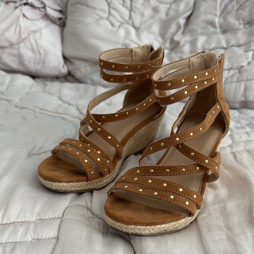 Crown Vintage Brown Strappy Kids Sandals